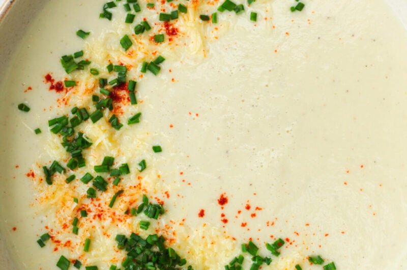 Roasted Cauliflower Cheddar Soup