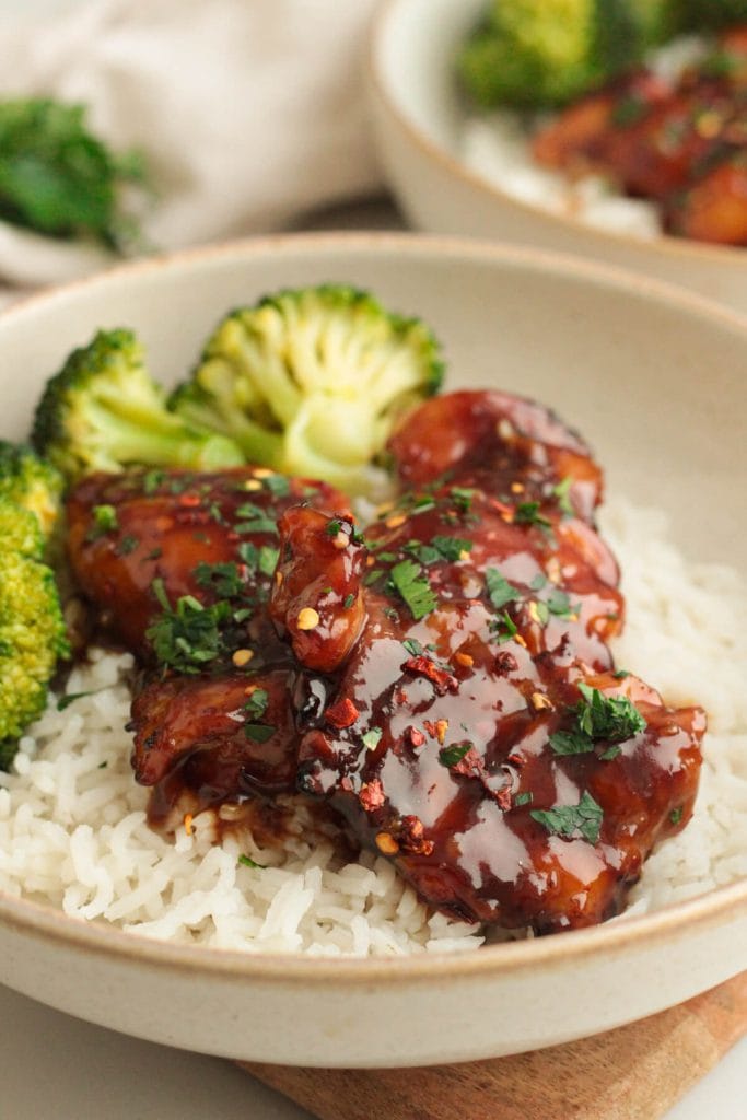 air fryer sticky maple chicken thighs