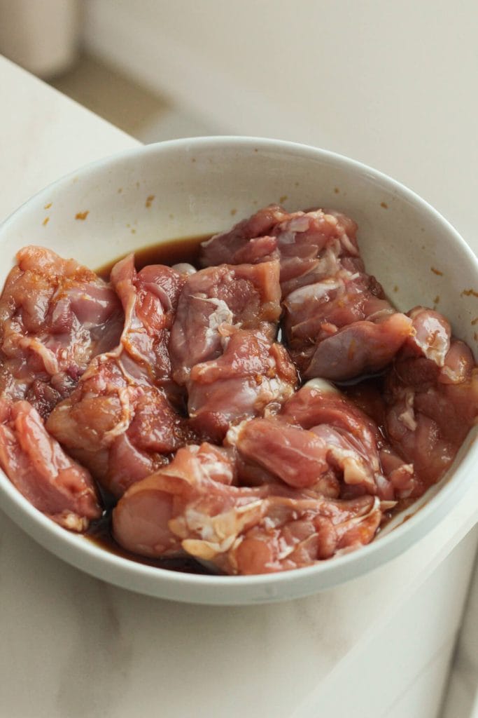 how to make air fryer sticky maple chicken thighs