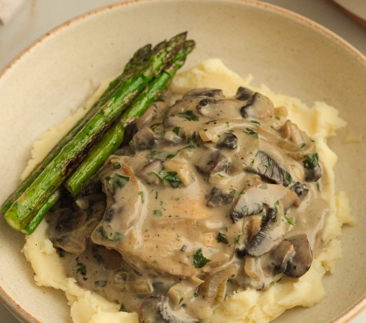 Creamy Mushroom Chicken Skillet