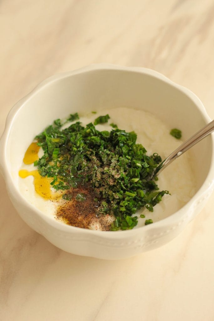 5-minute greek yogurt herb dip