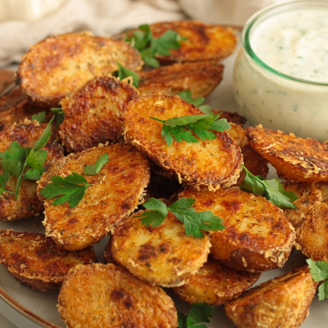 Crispy Garlic Parmesan Potatoes