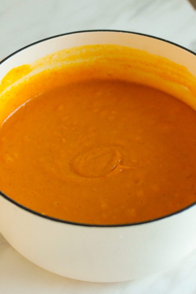 blended roasted pumpkin soup in a pot